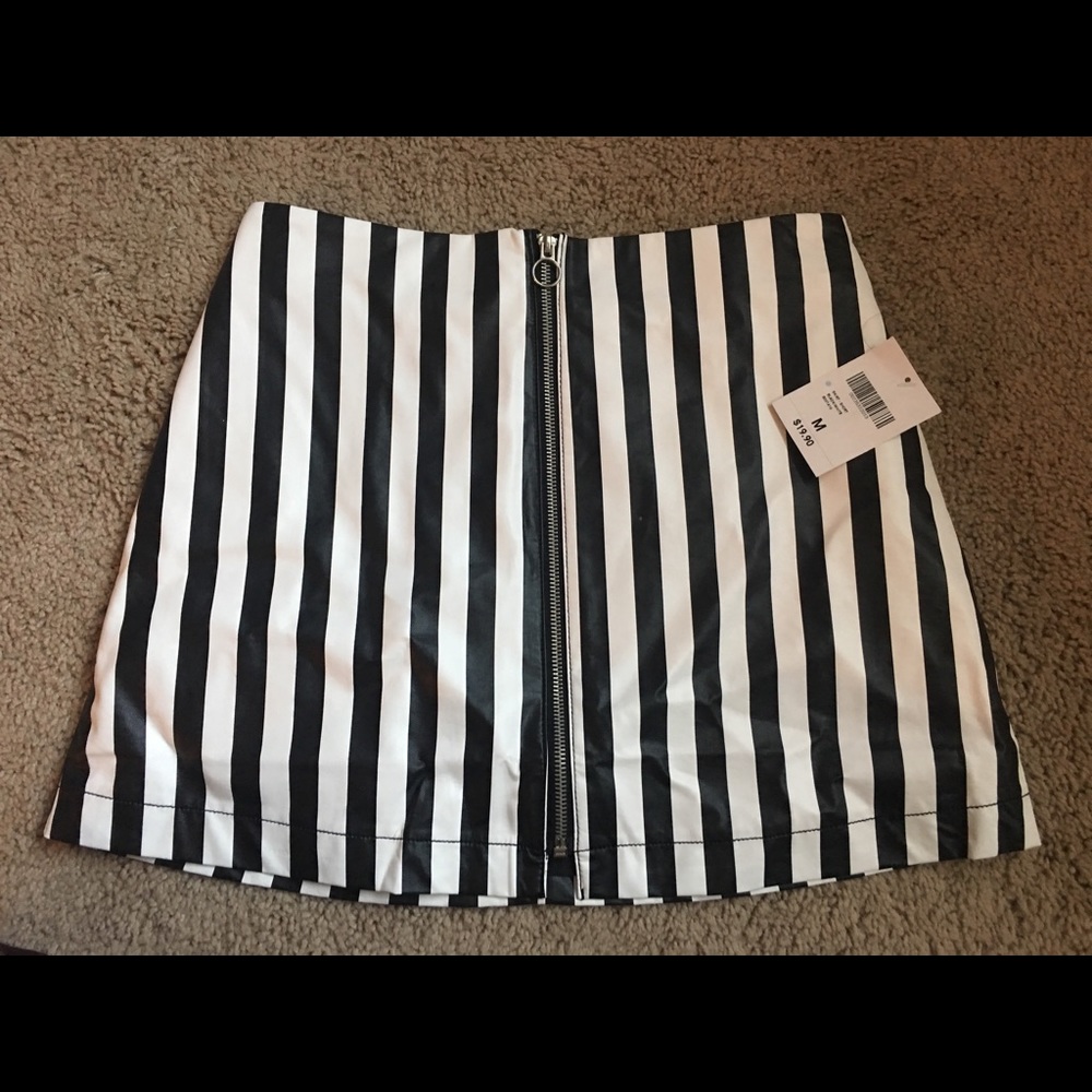 Pleather striped skirt